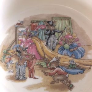 Vintage 1977 BUNNYKINS rimmed Porridge Bowl